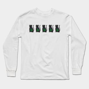 Five Cat Holding Shamrock for St Patricks Day Long Sleeve T-Shirt